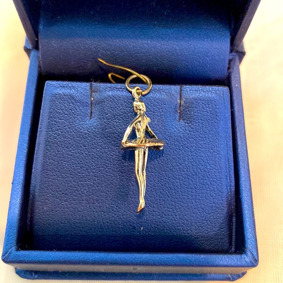 3 Dimensional Ballerina Pendant - Picture 6 of 7